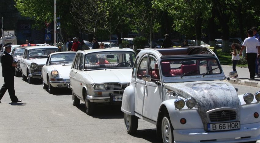 ?Retroparada Primăverii?- mâine la Râmnicu Vâlcea