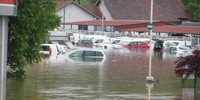 Inunda?ii grave în Serbia ?i Bosnia-Her?egovina