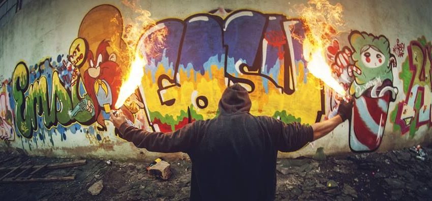 În Craiova, două faţade de bloc vor fi pictate cu graffiti