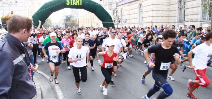 Craiovenii care iubesc miscarea pot participa astăzi la „Crosul Tineretului”