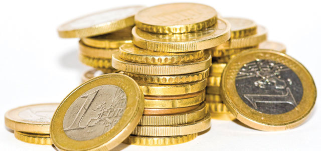 Guvernul a stabilit 1 ianuarie 2019 ca dată ţintă pentru aderarea României la zona euro