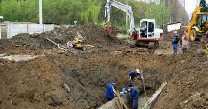 Lucrări la canalul Corniţoiu