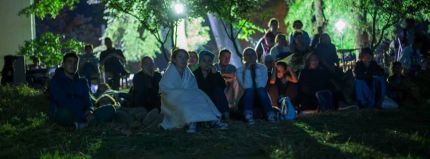 Divanul Degustătorilor de Film ?i Artă Culinară