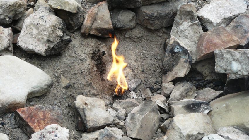 Deztina?ia zilei: Spectacol de ?focuri vii? în Vrancea