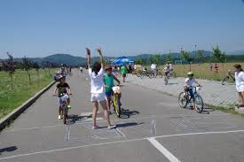 ?Picii? sunt pe ?bici?