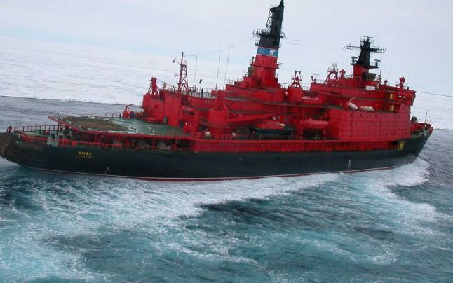 Rusia îşi întăreşte prezenţa navală în regiunea Arctică