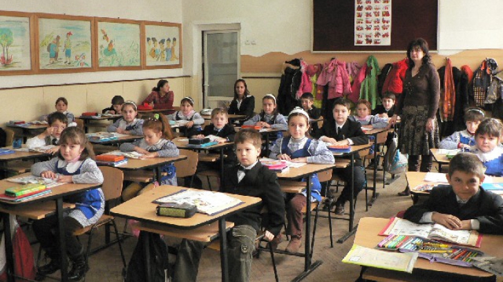 Mai pu?ini copii la ?coală