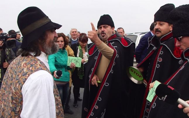 OLTENII & RESTU’ LUMII sunt ?i astăzi, la Slatina