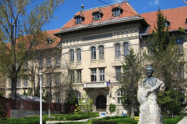 Conflict între Mitropolia Oltenia ?i CN ?Elena Cuza? din Craiova