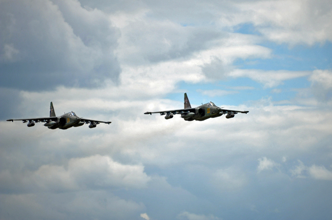 Alertă NATO: activităţi intense ale aviaţiei ruse în spaţiul aerian european