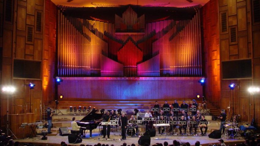 Noul sezon Jazz pe româneşte, la Sala Radio cu pianistul Florin Răducanu şi Big Band-ul Radio