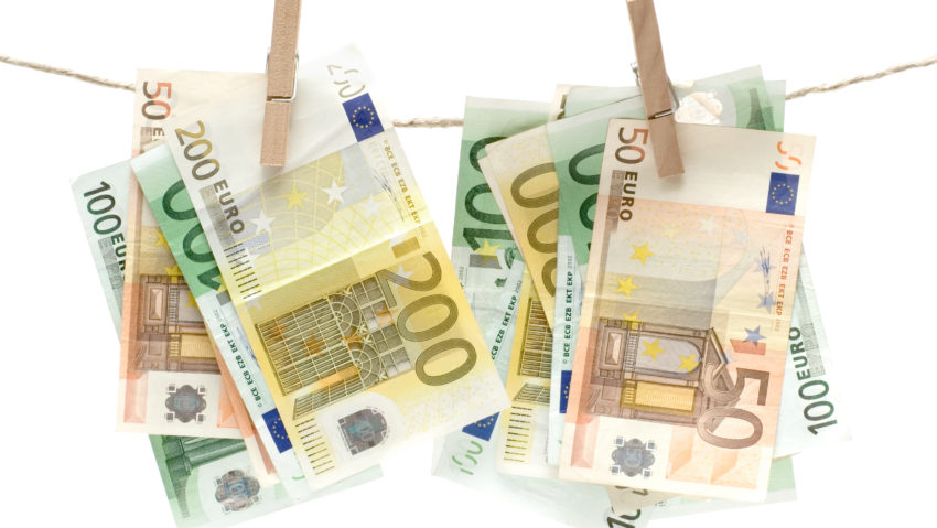 Evaziune fiscala si spalare de bani la Ploiesti