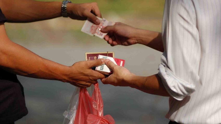 Perchezitii pentru contrabanda cu tigari