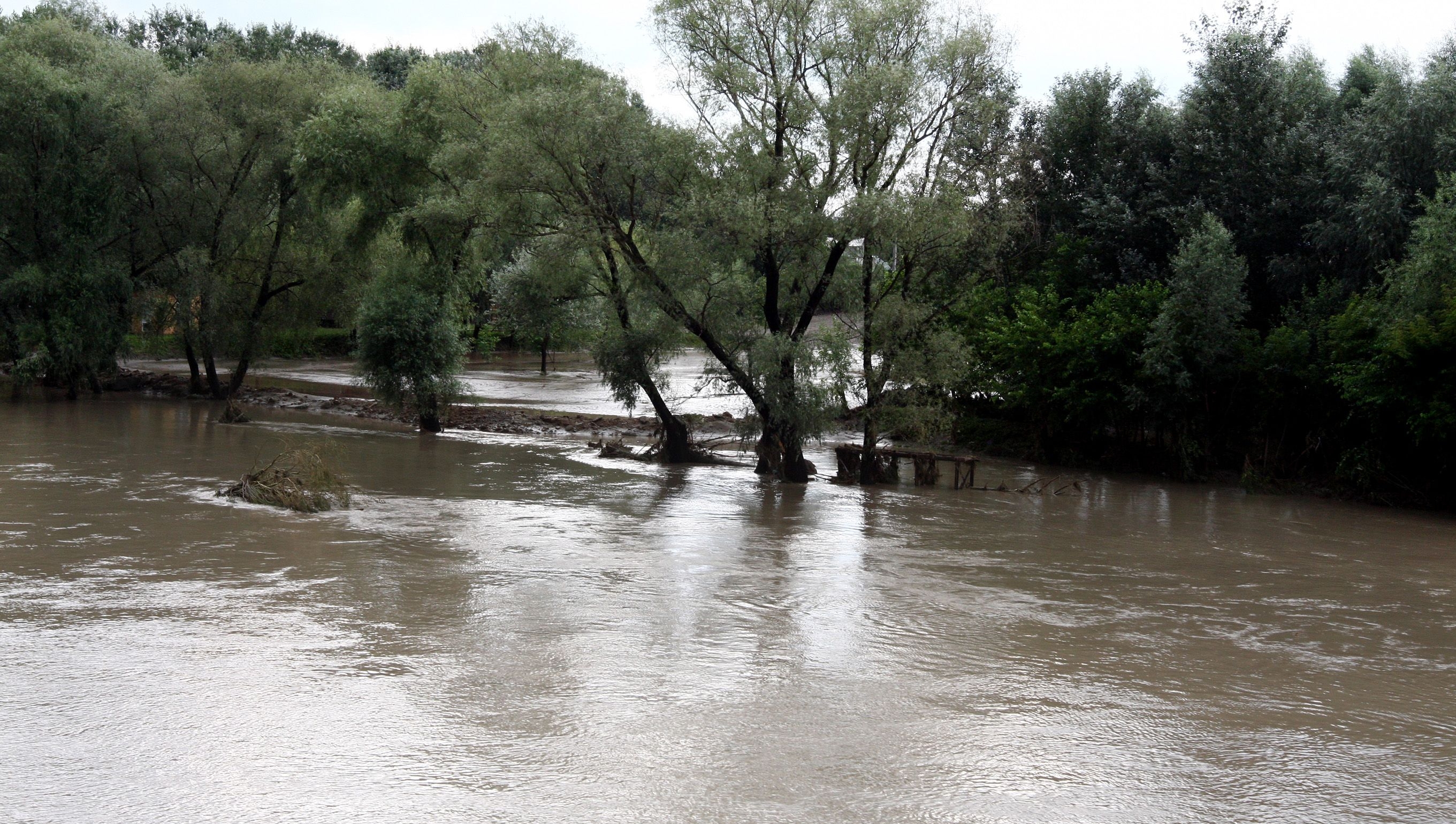 Cod galben de inundații prelungit