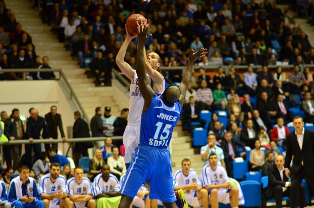 SCM-U Craiova, a pierdut în deplasare