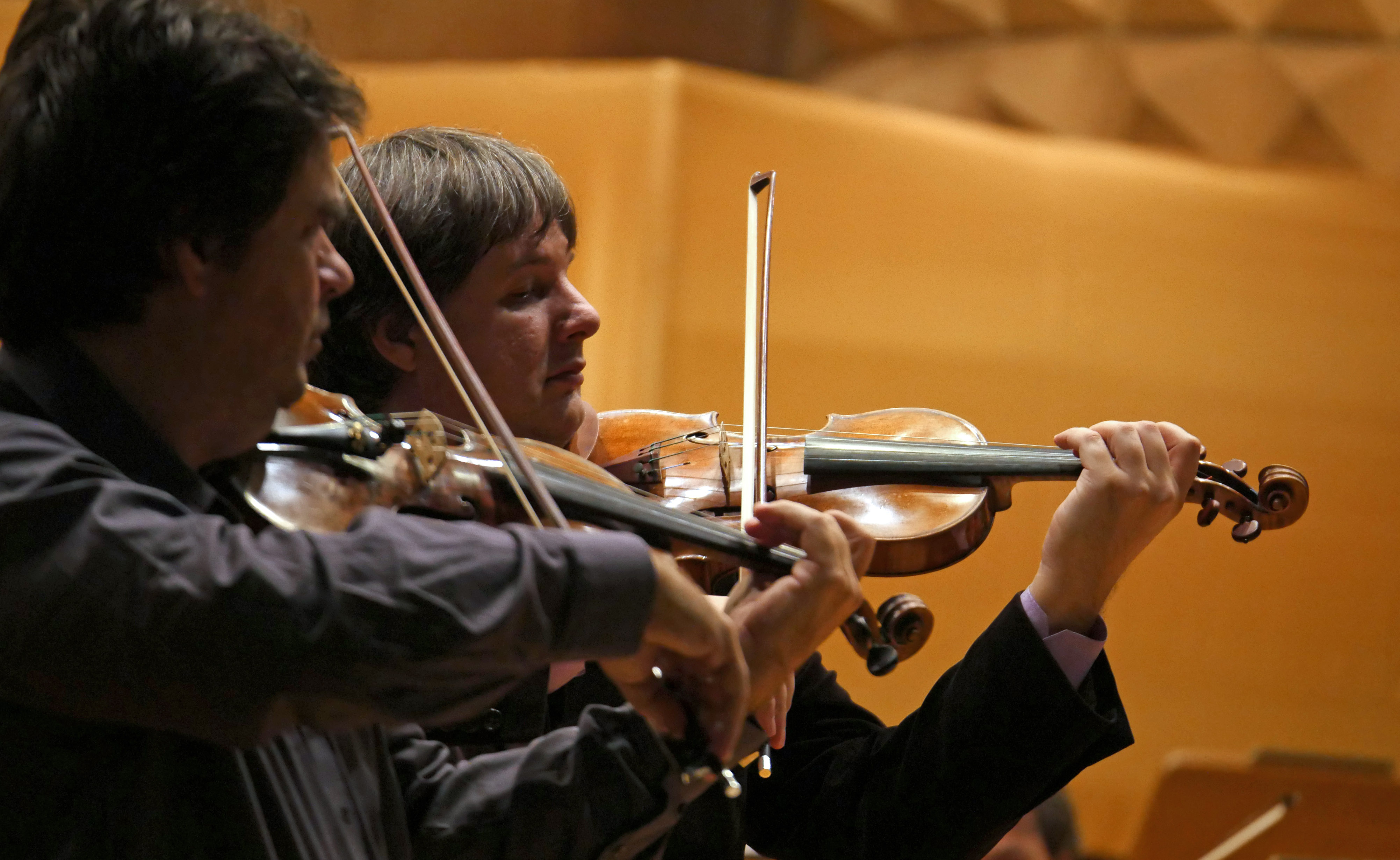 A doua rundă Duelul Viorilor 2014 din 10 în 19 decembrie în toată ţara