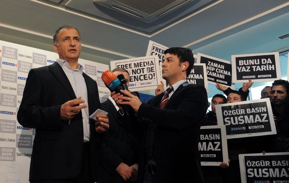 Jurnalisti arestati la Ankara