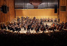 Compozitorul Sabin Păutza dirijează la Sala Radio