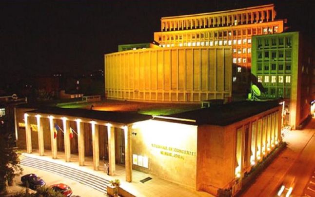 Brahms, cu violonista Patrycja Piekutowska, în deschiderea stagiunii ONR