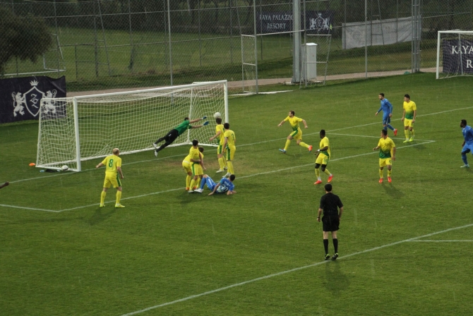 CS U Craiova a pierdut primul amical