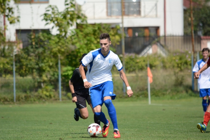 Juniori alb-albastri la echipa mare