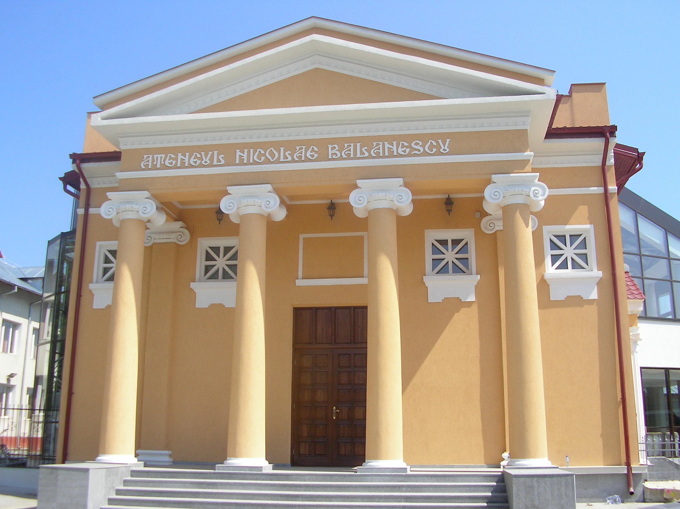 Spectacol de poezie si muzica la Giurgiu