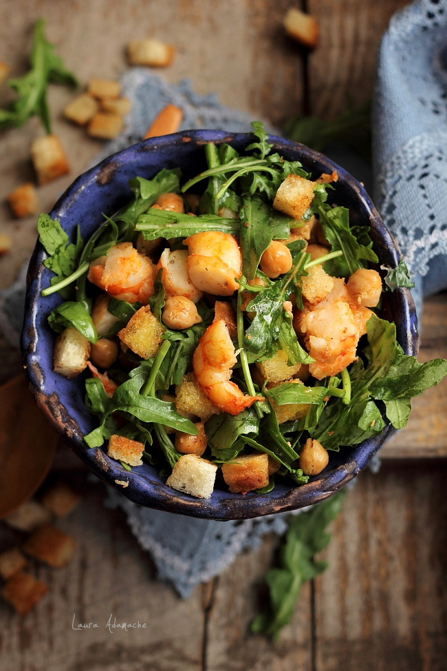 Salata cu naut si creveti