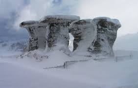 13 FEB -SCULPTURA NATURII SI MITOLOGIA ROMANEASCA