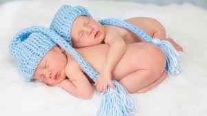 26 FEB -FRATII LUNATICII