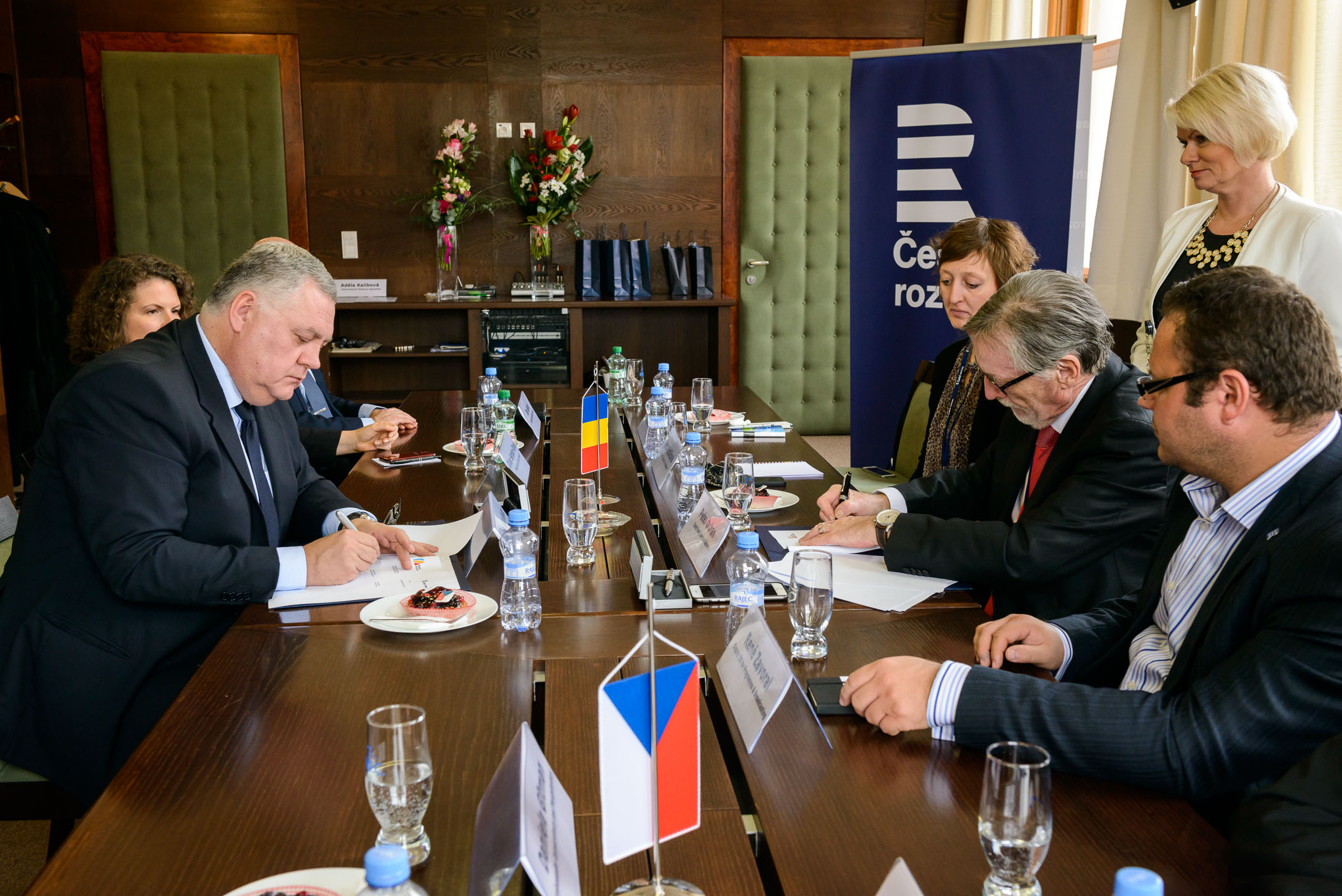 Acord de colaborare bilaterala intre Radio Romania si Radio Cehia