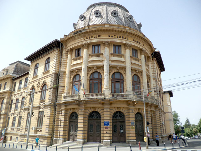 Premiul „Scoala Anului” pentru concursul „Siguranta pe internet” pentru C.N. „Carol I”, Craiova