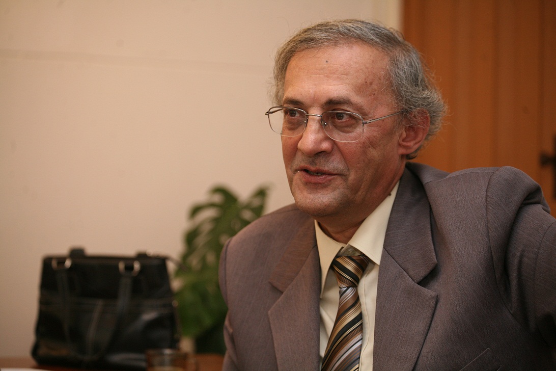 Rectorul Universitatii de Medicina din Iasi a deminisionat