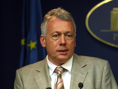 Aviz de urmarire penala pentru Laszlo Borbely