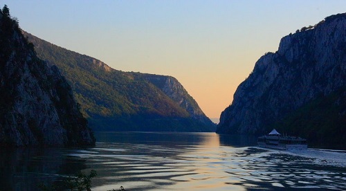 Poluare pe Dunare, in Mehedinti