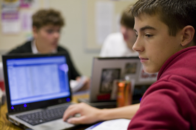 Programe sociale pentru elevii din Olt