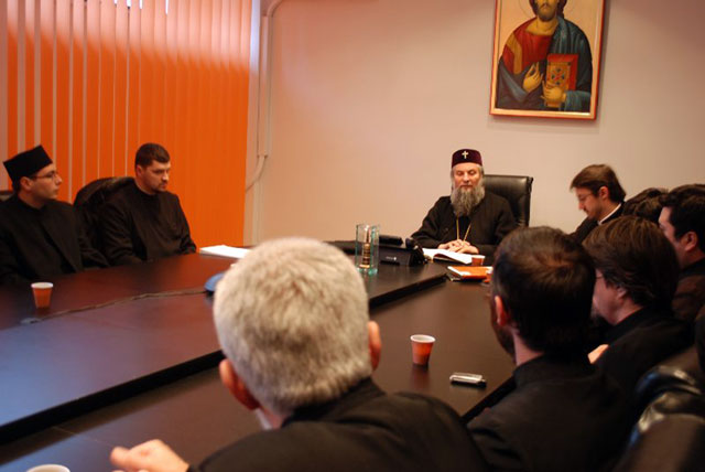 Preotii din Gorj nu mai vor cu Mitropolia Oltenia