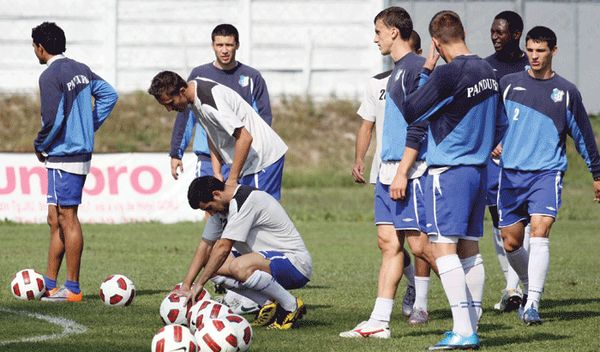 Pandurii lupta sa evite retrogradarea
