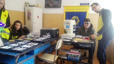 Ochi sanatosi si copii voiosi