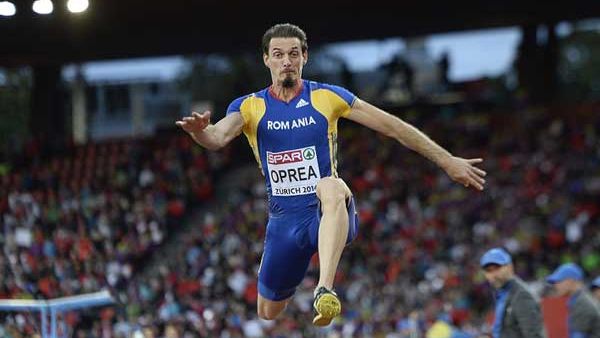 ”Struțul” – săritură de bronz la Europene