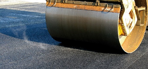 A inceput asfaltarea strazilor craiovene