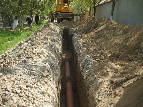 12 kilometri de canalizare