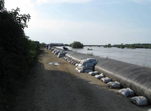 Digul de aparare al Craiovei impotriva inundatiilor trebuie suprainaltat de urgenta