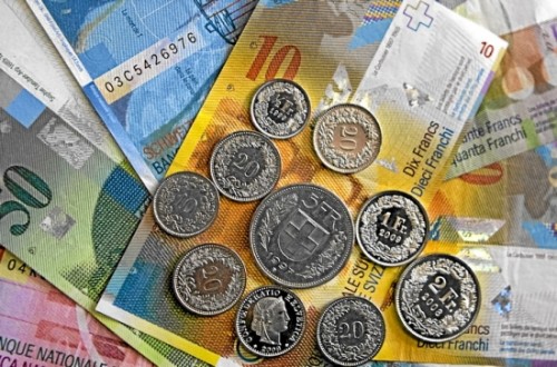 Negocieri pentru creditele in franci