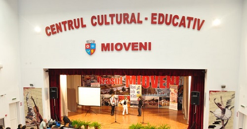 Spectacol caritabil la Mioveni
