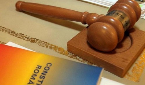 Constitutia se modifica