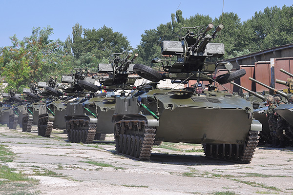 (Audio) Transporturi de tehnica militara