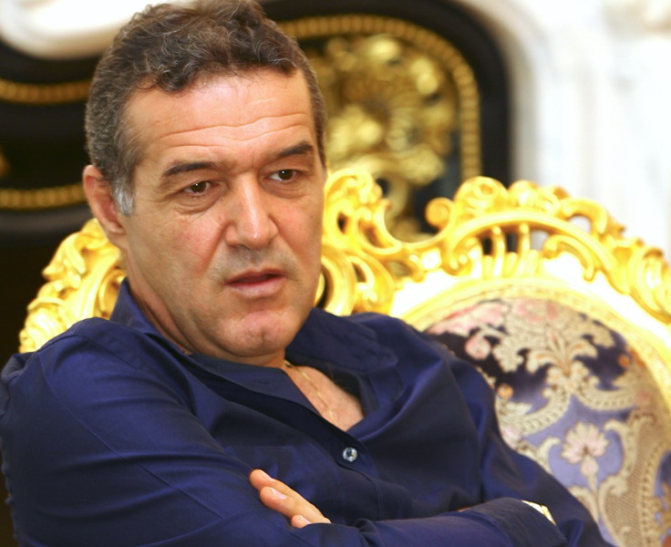 Becali eliberat conditionat