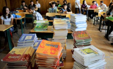 Licitatie pentru manuale