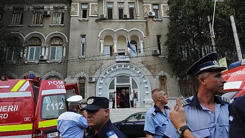 Vinovati pentru incendiul de la maternitate