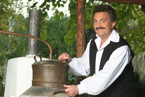 Spectacol folcloric de 1 mai